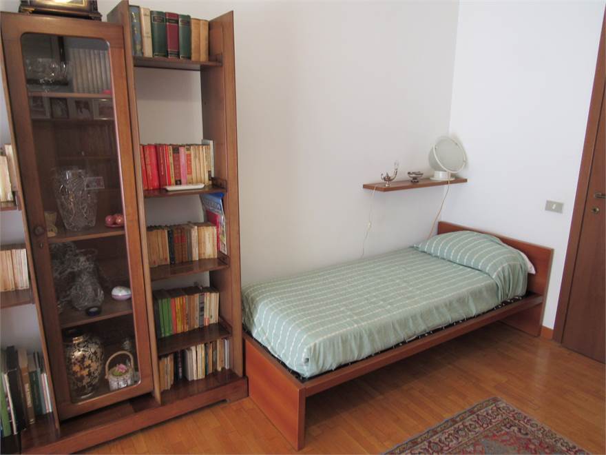 Photo 30